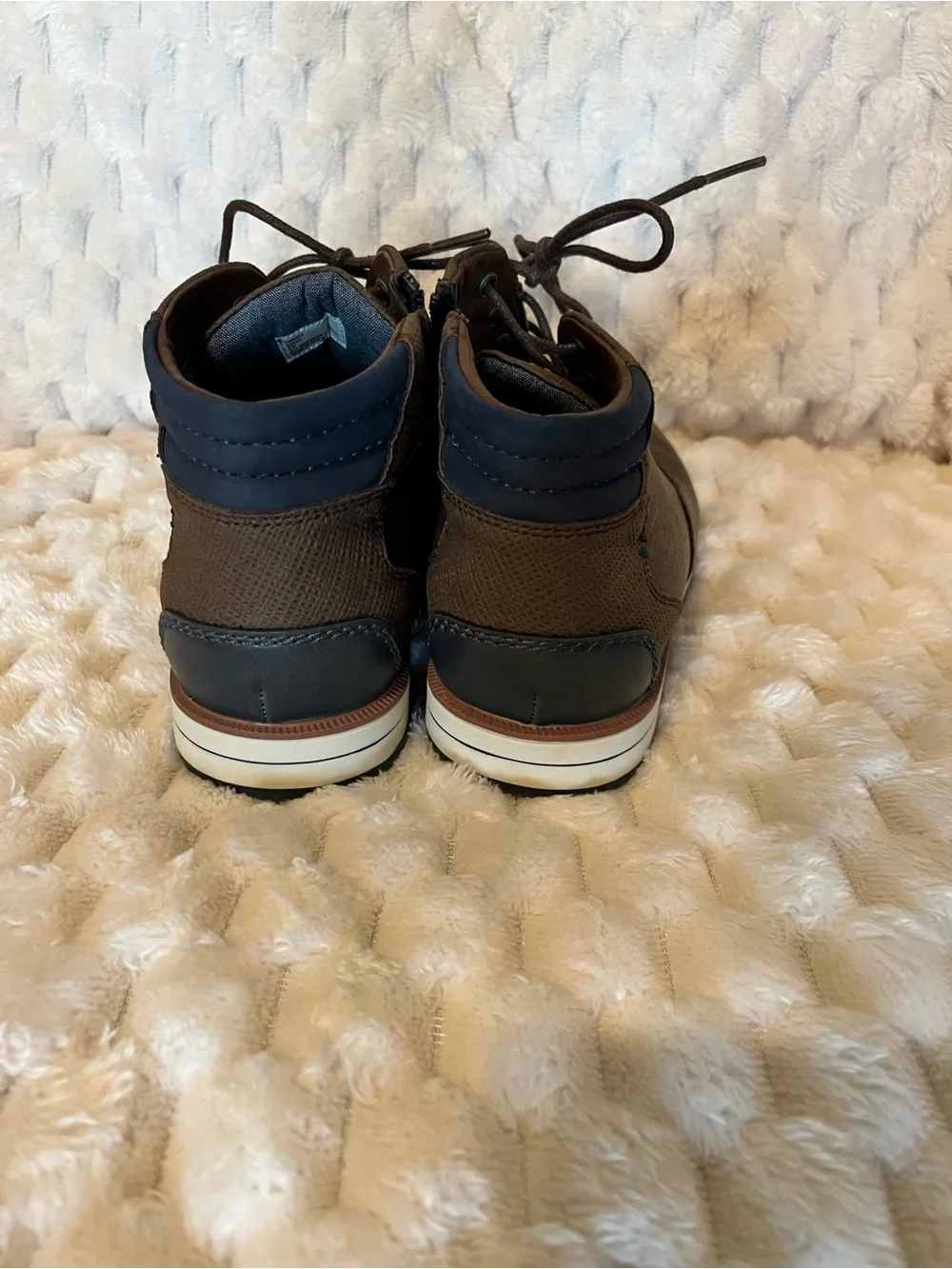 B52 Men's Brown Lace-Up Casual Boots size 5